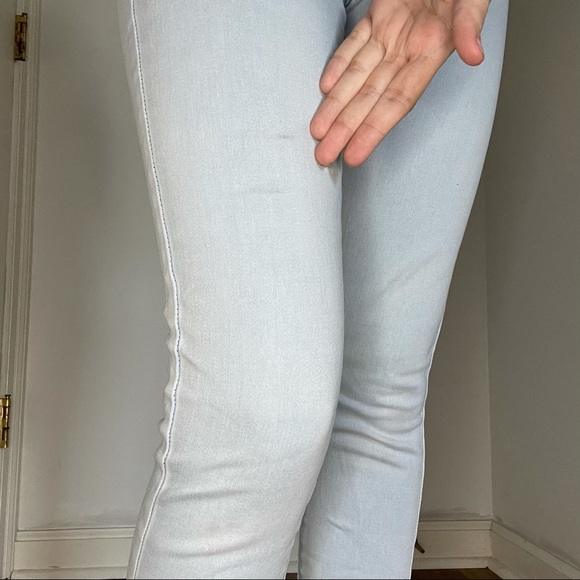 F21 Light Blue Skinny Jeans - Picture 7 of 12